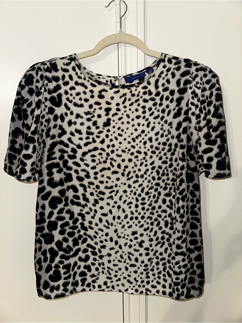 Apt. 9 Black and White Leopard Print Short Sleeve Blouse